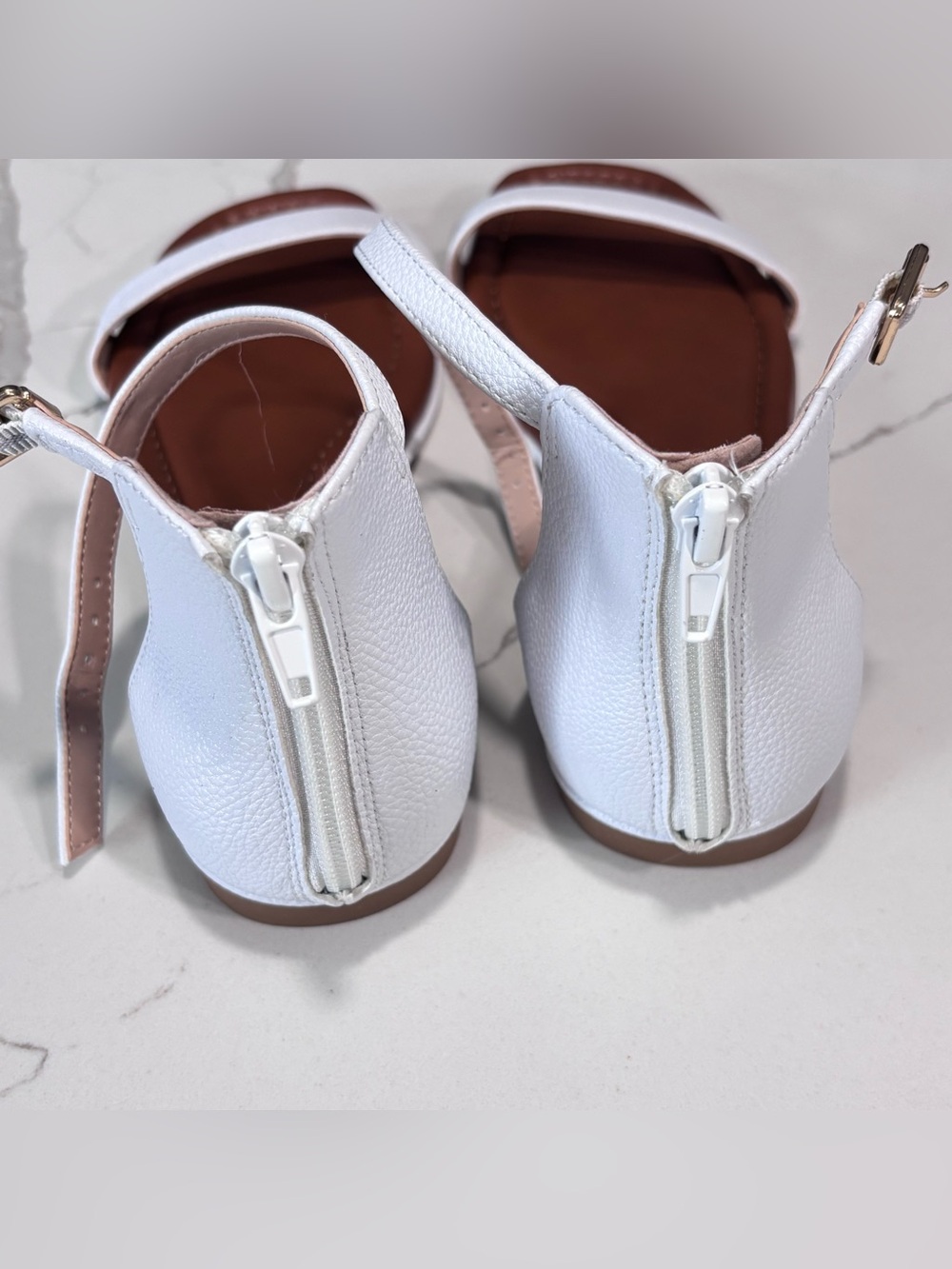 Kelly & Katie Nymie White Ankle-Strap Flat Back Zipper Sandals Women’s 9 - Picture 5 of 12